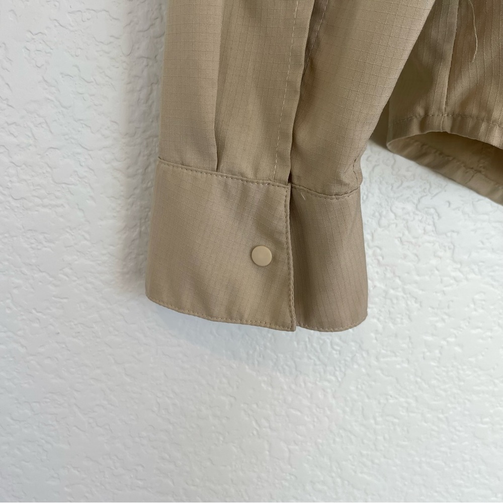 Patagonia Khaki Women's Shirt Size 8 - Picture 10 of 12